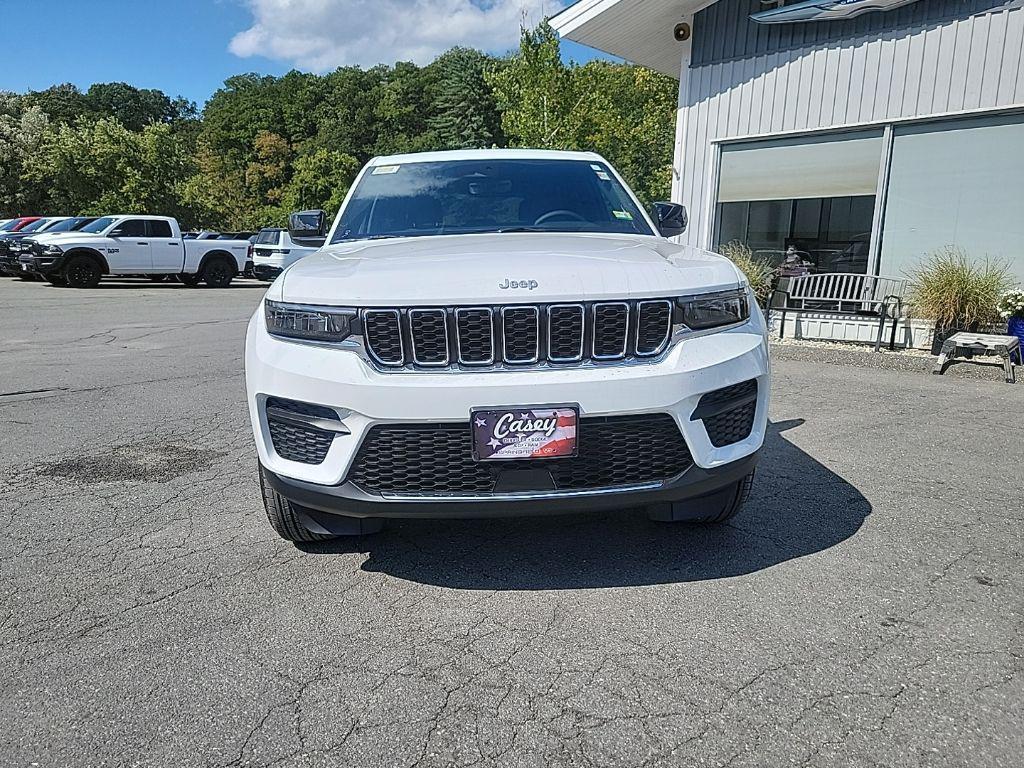 new 2025 Jeep Grand Cherokee car, priced at $38,241