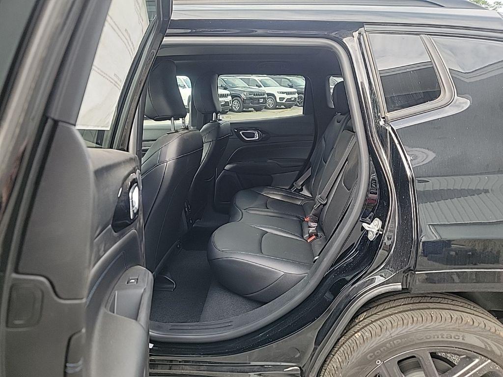 new 2025 Jeep Compass car, priced at $36,826