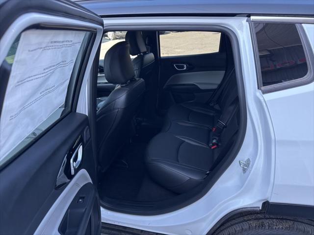 new 2025 Jeep Compass car, priced at $37,090