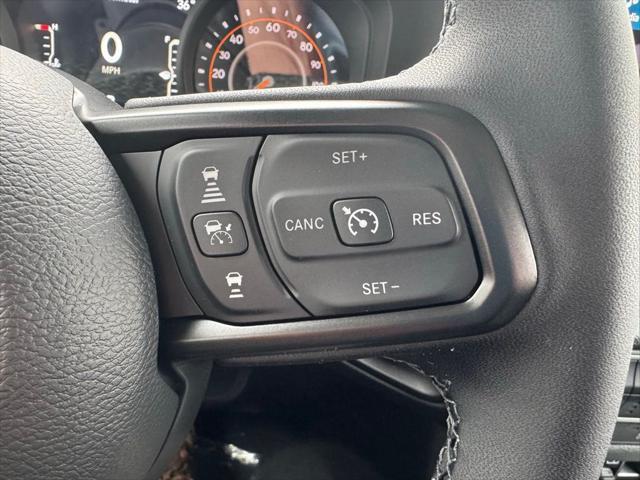 new 2025 Jeep Wrangler car, priced at $43,382