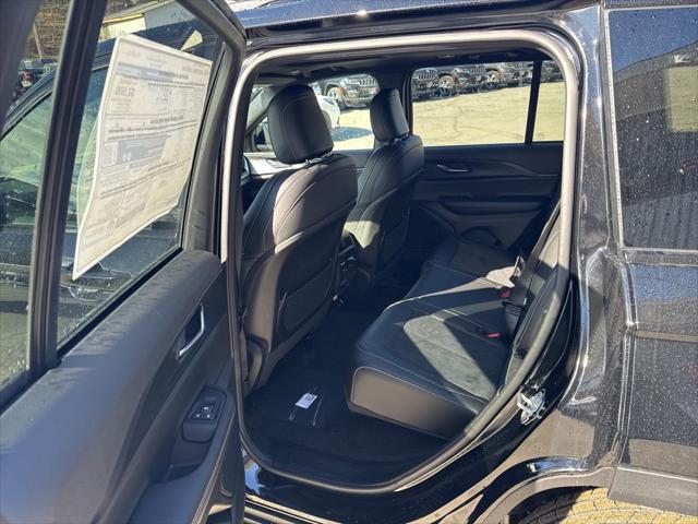 new 2025 Jeep Grand Cherokee car, priced at $38,527
