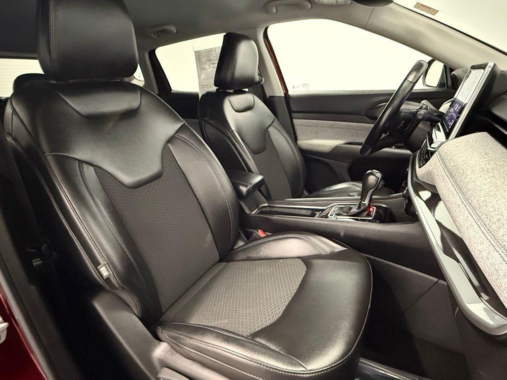 used 2022 Jeep Compass car, priced at $18,574