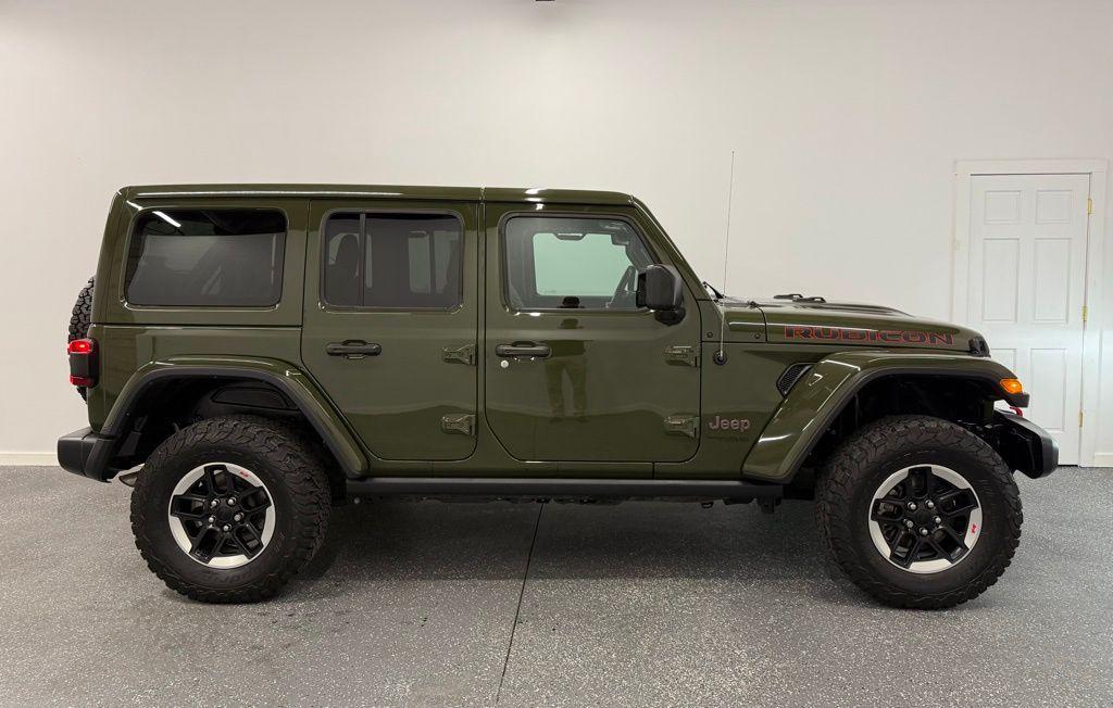 used 2022 Jeep Wrangler Unlimited car, priced at $39,974