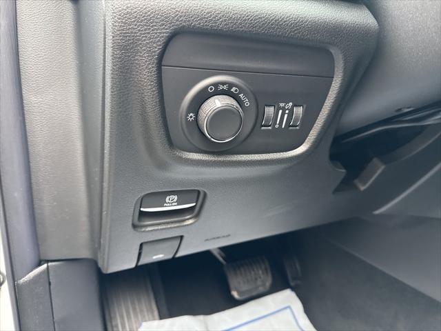 new 2025 Jeep Grand Cherokee car, priced at $36,968