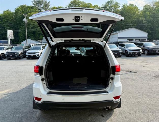 used 2022 Jeep Grand Cherokee car, priced at $29,954