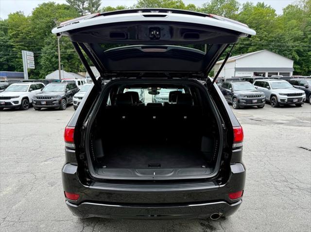 used 2022 Jeep Grand Cherokee car, priced at $29,574