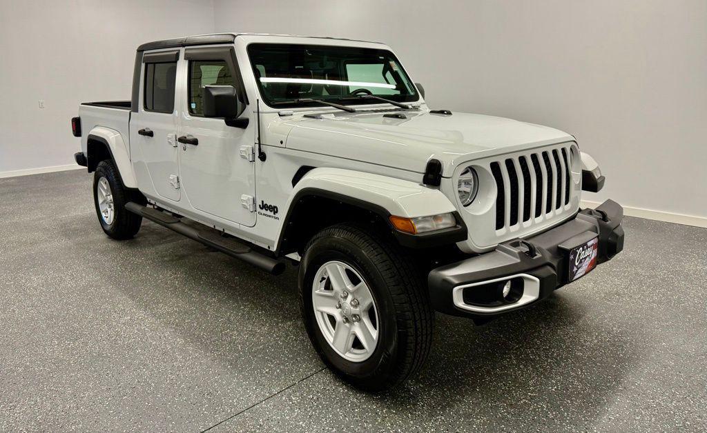 used 2022 Jeep Gladiator car, priced at $29,974