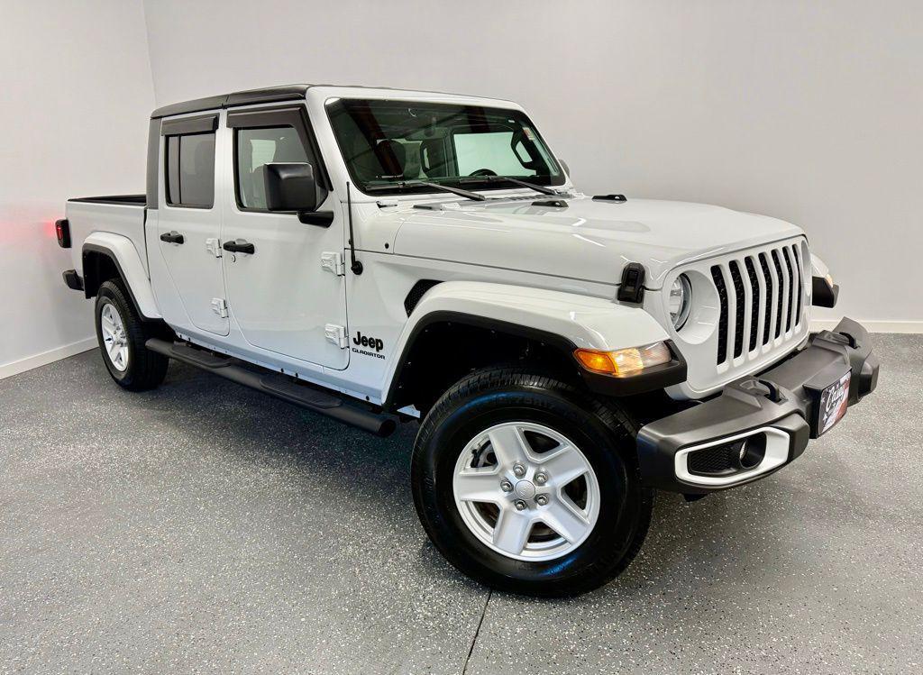 used 2022 Jeep Gladiator car, priced at $29,974