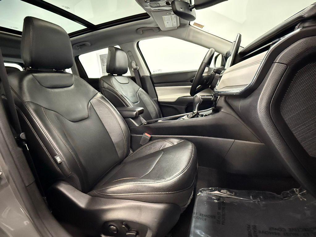 used 2022 Jeep Compass car, priced at $22,974