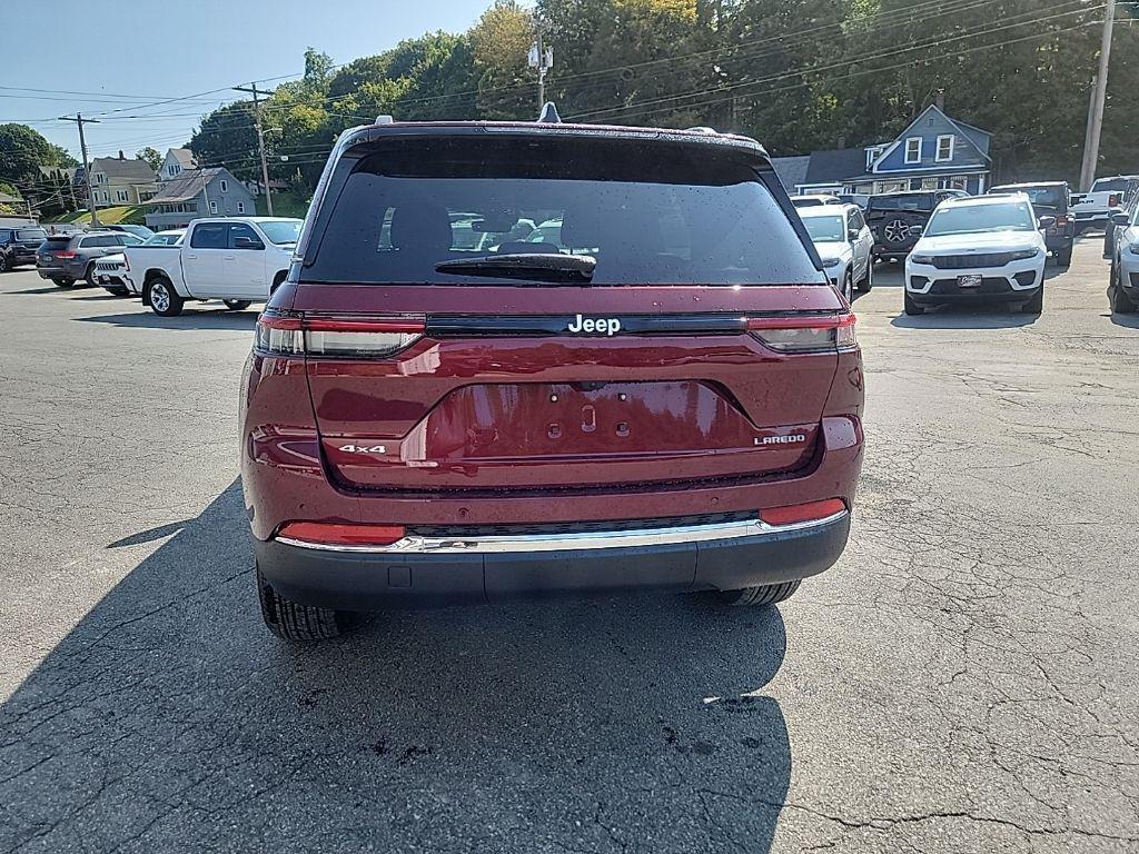 new 2025 Jeep Grand Cherokee car, priced at $37,009