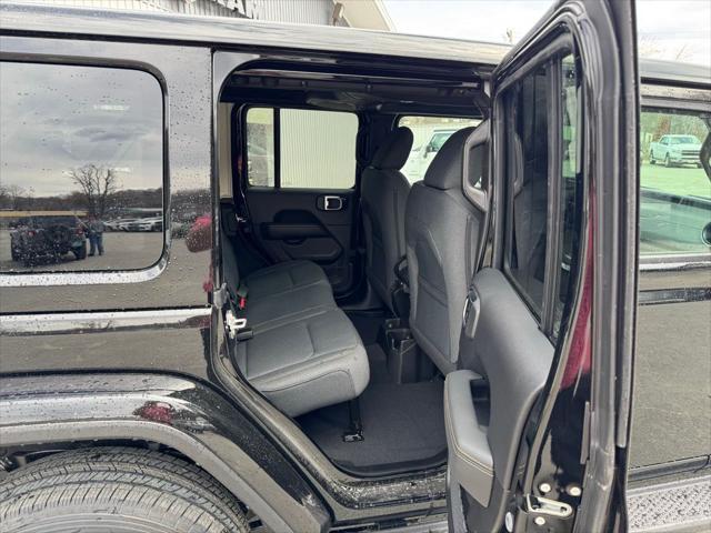 new 2025 Jeep Wrangler car, priced at $49,668