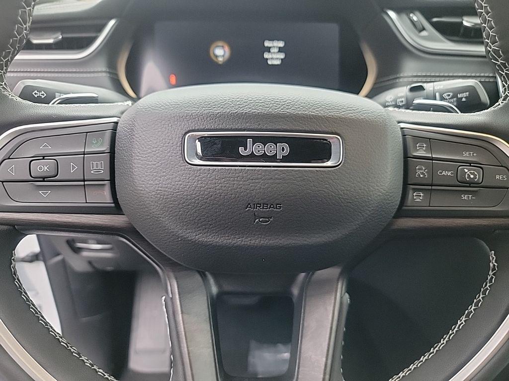 new 2025 Jeep Grand Cherokee car