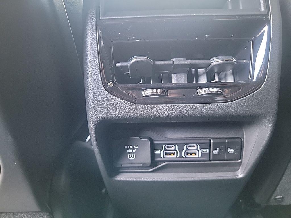 new 2025 Jeep Grand Cherokee car, priced at $44,246