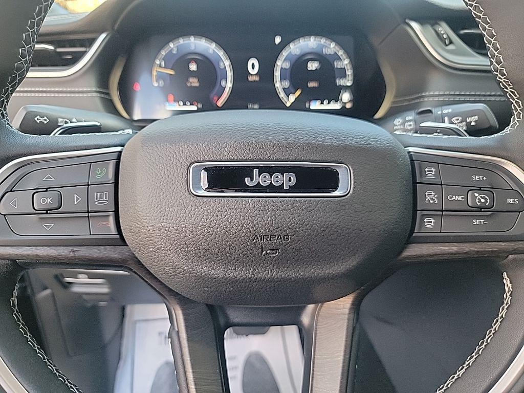 new 2025 Jeep Grand Cherokee car, priced at $44,246