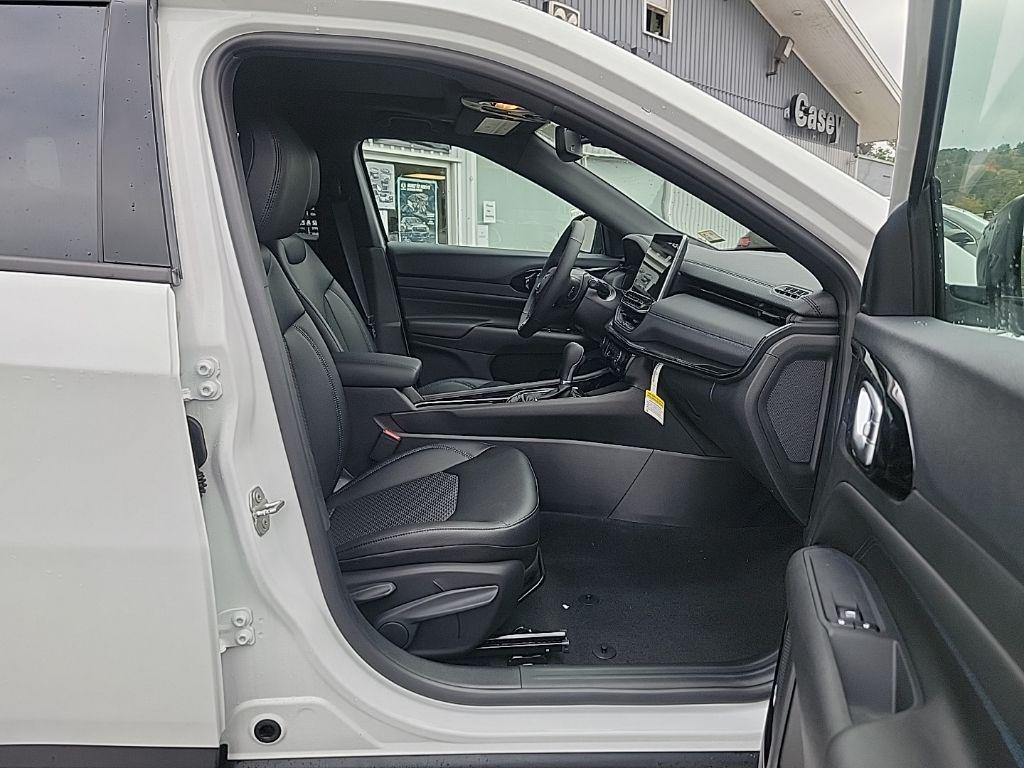 new 2026 Jeep Compass car, priced at $37,200