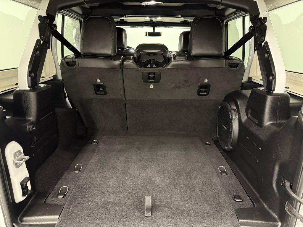 used 2022 Jeep Wrangler Unlimited car, priced at $36,574