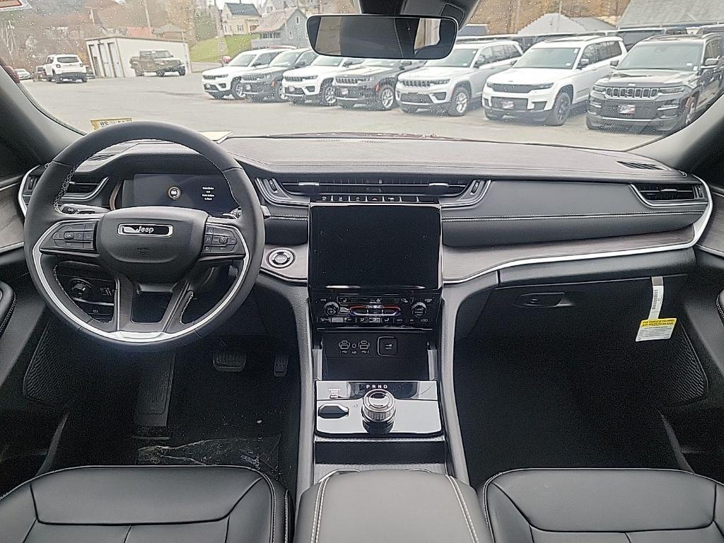 new 2025 Jeep Grand Cherokee car, priced at $47,486