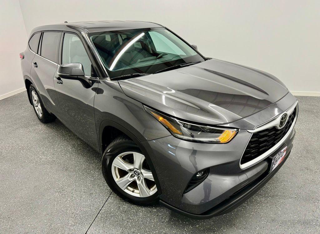 used 2021 Toyota Highlander car, priced at $23,574