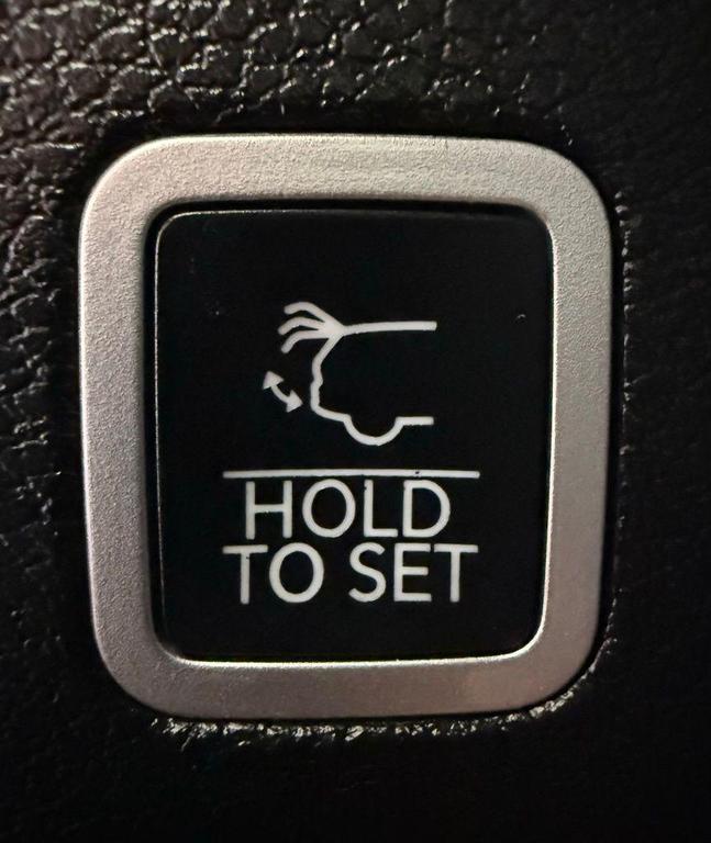 used 2022 Jeep Wagoneer car, priced at $50,924