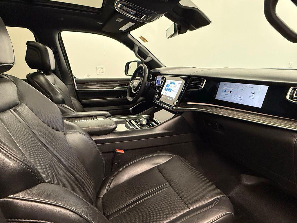 used 2022 Jeep Wagoneer car, priced at $50,924