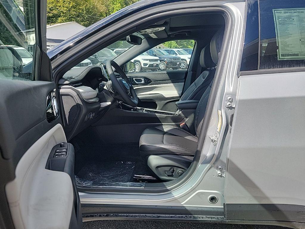 new 2025 Jeep Compass car, priced at $35,219