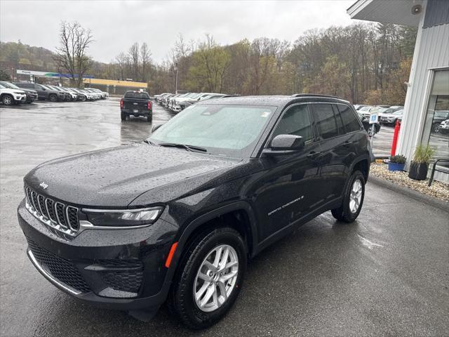 new 2025 Jeep Grand Cherokee car, priced at $37,923