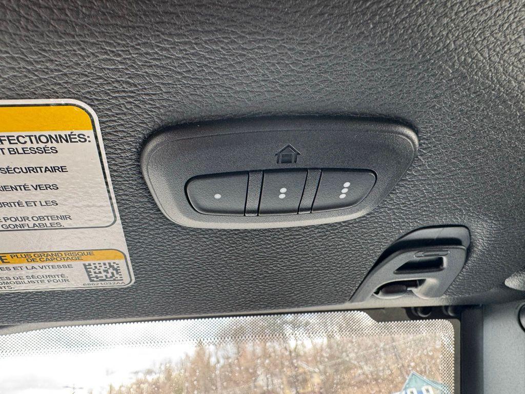 new 2025 Jeep Wrangler car, priced at $52,754