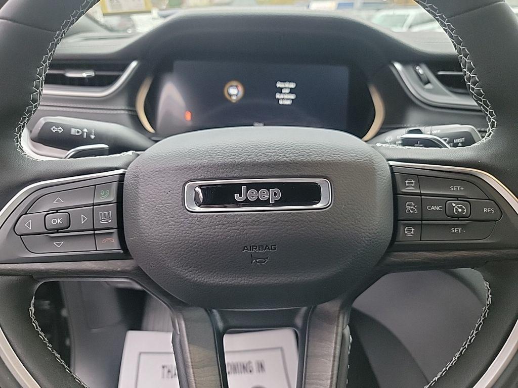 new 2025 Jeep Grand Cherokee car, priced at $47,486