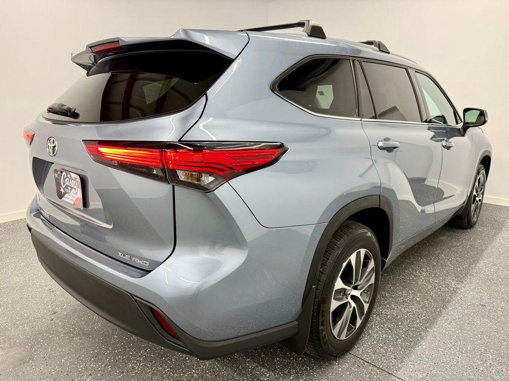 used 2022 Toyota Highlander car, priced at $23,974