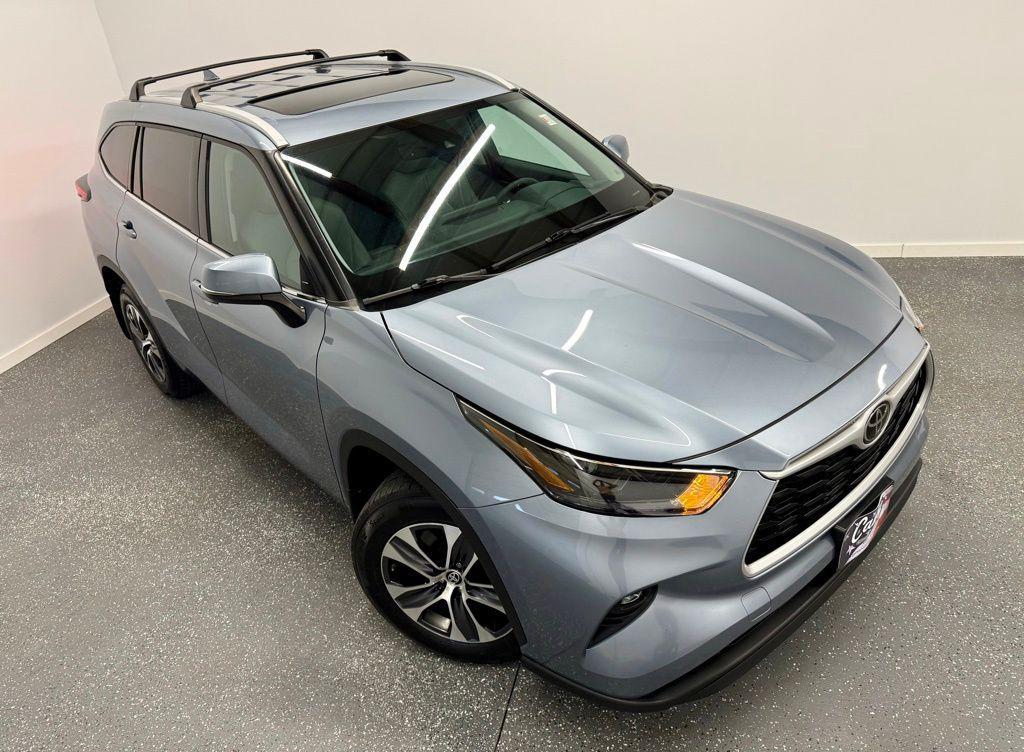 used 2022 Toyota Highlander car, priced at $23,974
