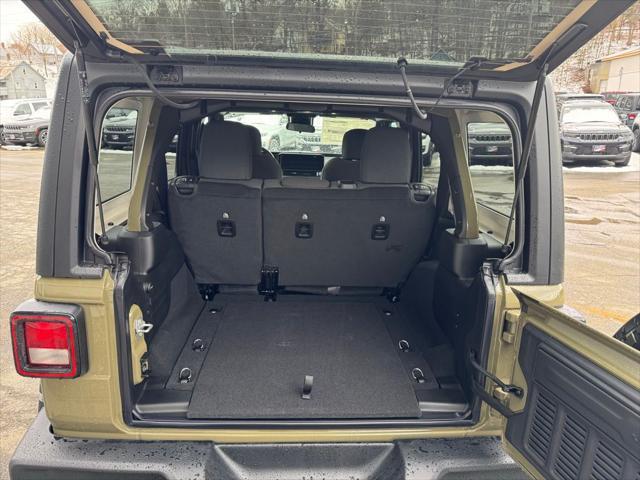 new 2025 Jeep Wrangler car, priced at $42,777