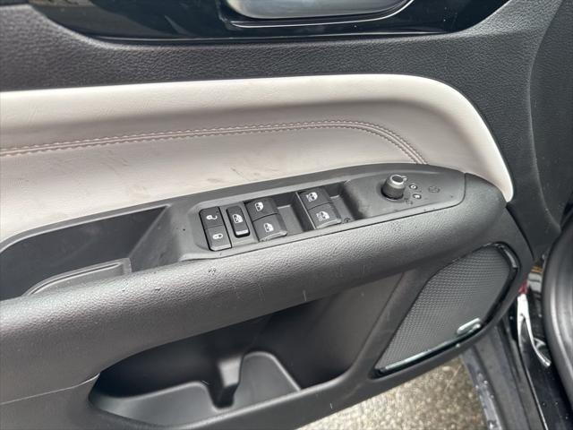 new 2025 Jeep Compass car, priced at $34,404