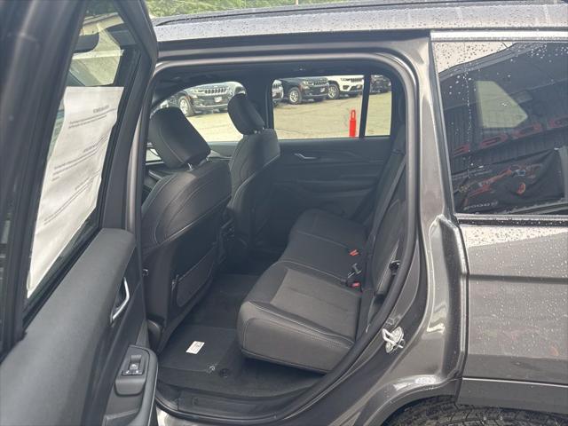 new 2025 Jeep Grand Cherokee car, priced at $36,361