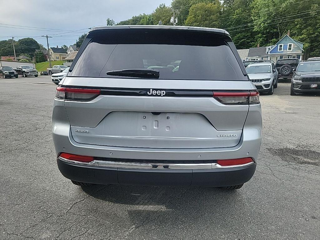 new 2025 Jeep Grand Cherokee car, priced at $36,509