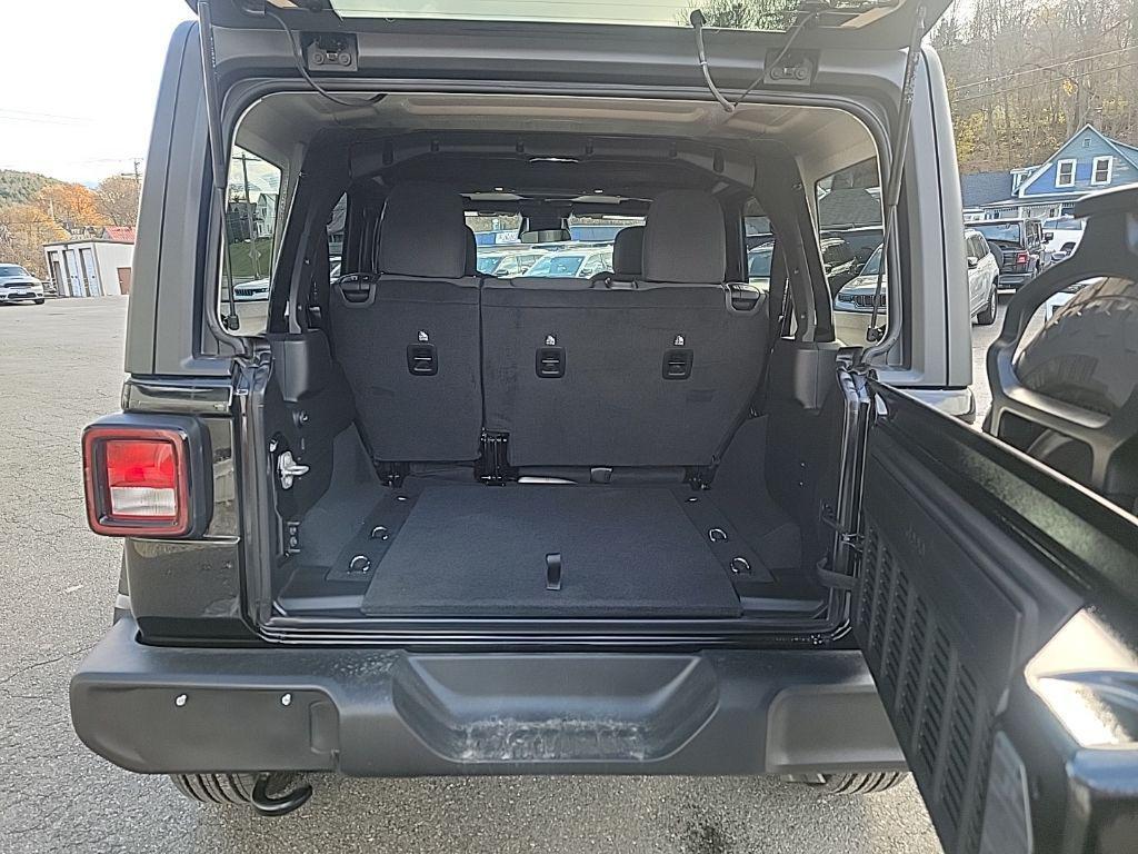 new 2026 Jeep Wrangler car, priced at $49,970