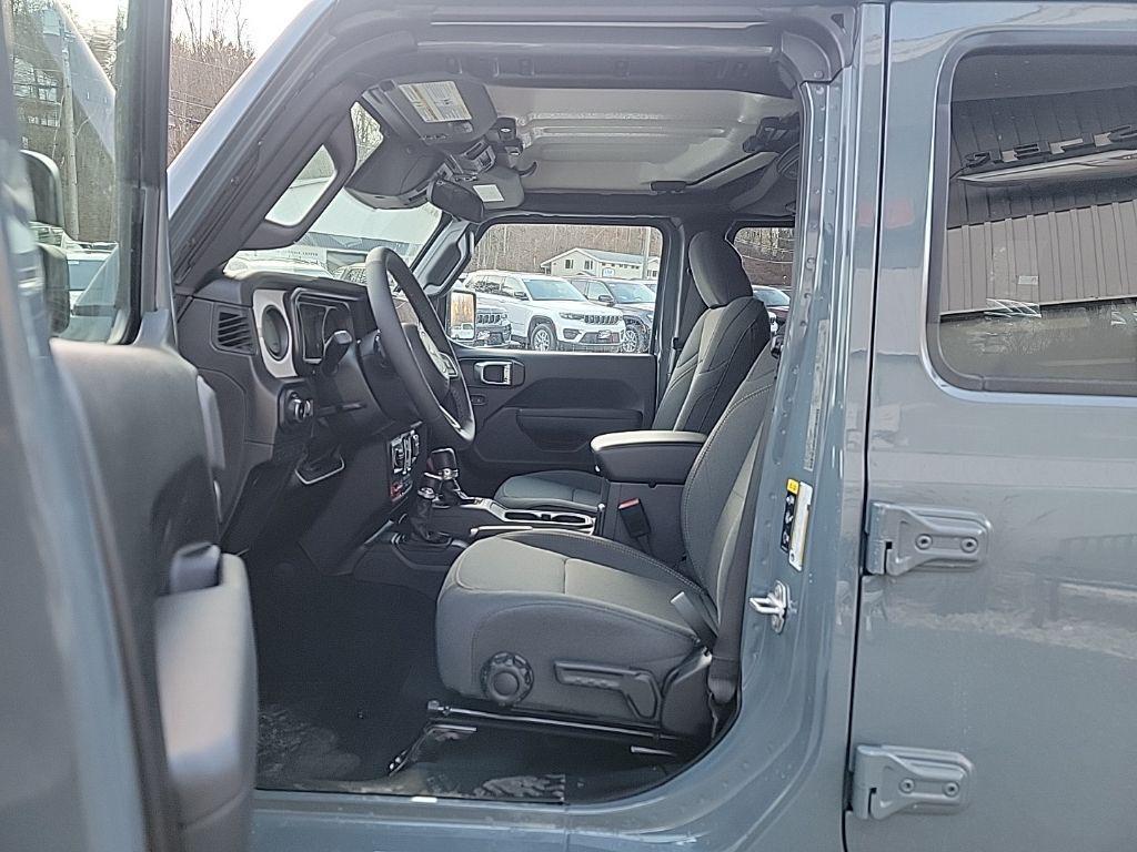 new 2026 Jeep Wrangler car, priced at $53,925