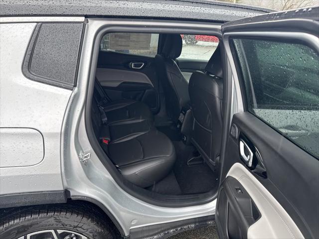 new 2025 Jeep Compass car, priced at $33,879