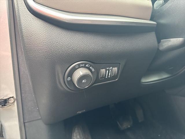 new 2025 Jeep Compass car, priced at $33,879