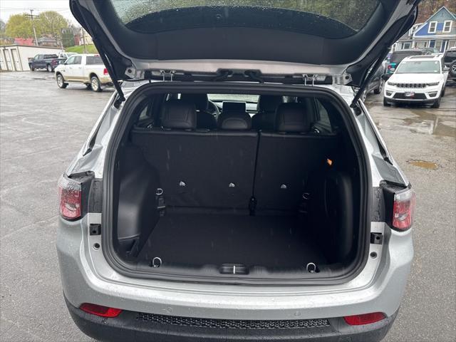 new 2025 Jeep Compass car, priced at $33,879