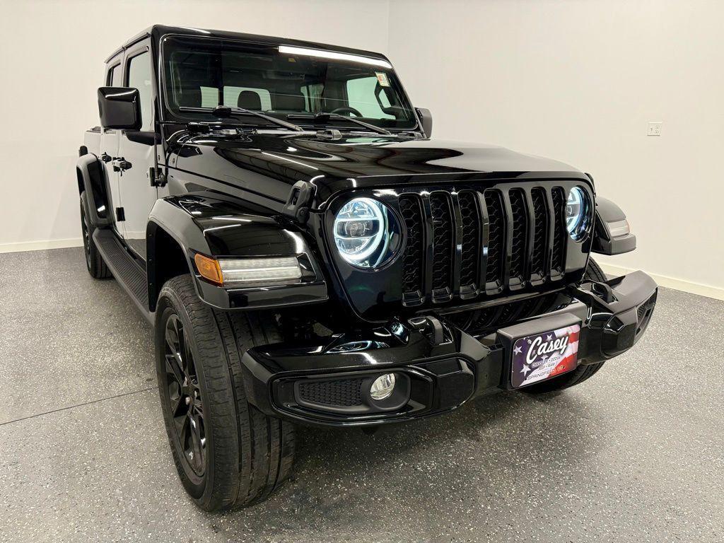 used 2022 Jeep Gladiator car, priced at $34,574