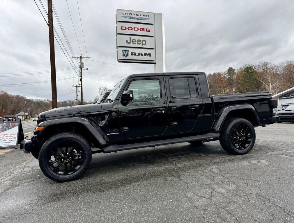 used 2022 Jeep Gladiator car, priced at $34,574