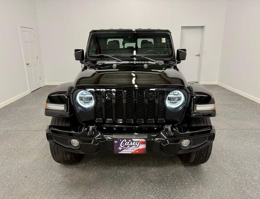 used 2022 Jeep Gladiator car, priced at $34,574