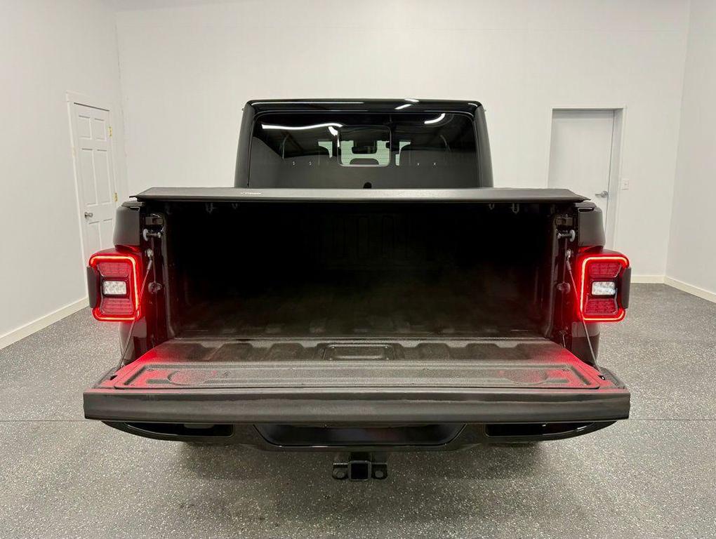used 2022 Jeep Gladiator car, priced at $34,574