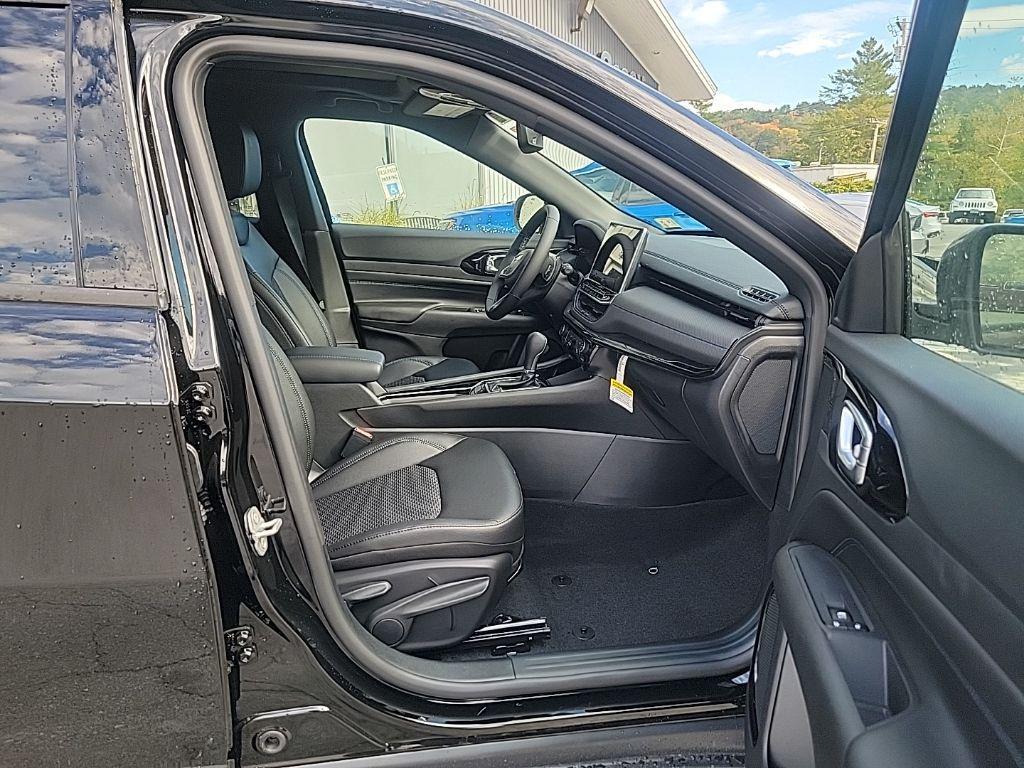 new 2026 Jeep Compass car, priced at $37,795