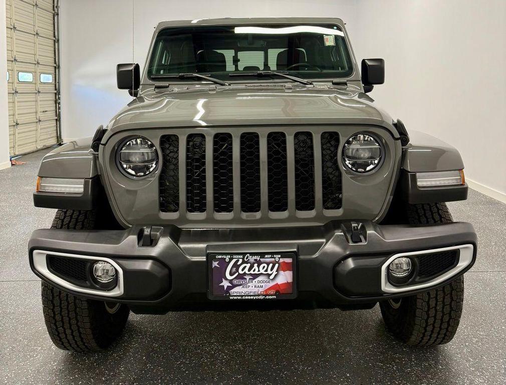 used 2021 Jeep Gladiator car, priced at $34,974