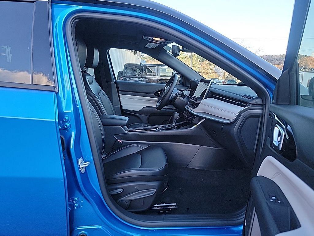 new 2026 Jeep Compass car, priced at $36,050