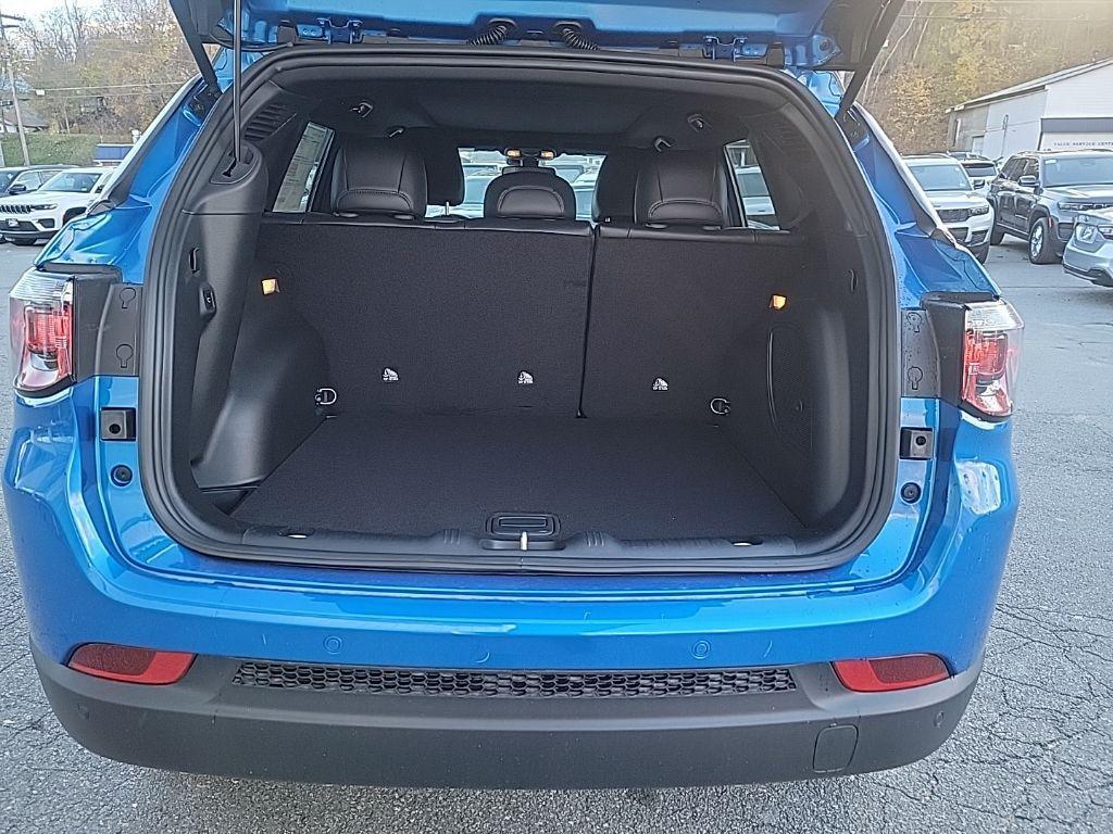 new 2026 Jeep Compass car, priced at $36,050