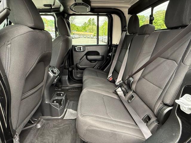 used 2022 Jeep Gladiator car, priced at $32,974