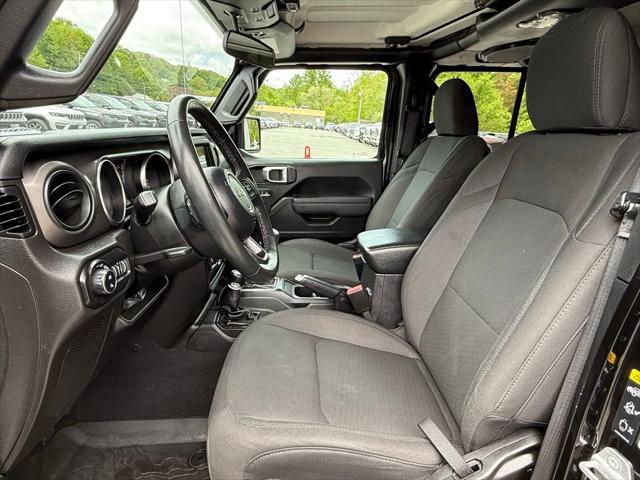 used 2022 Jeep Gladiator car, priced at $32,974
