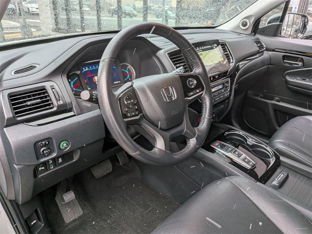 used 2022 Honda Pilot car, priced at $31,895